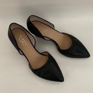 Black pointed wedges